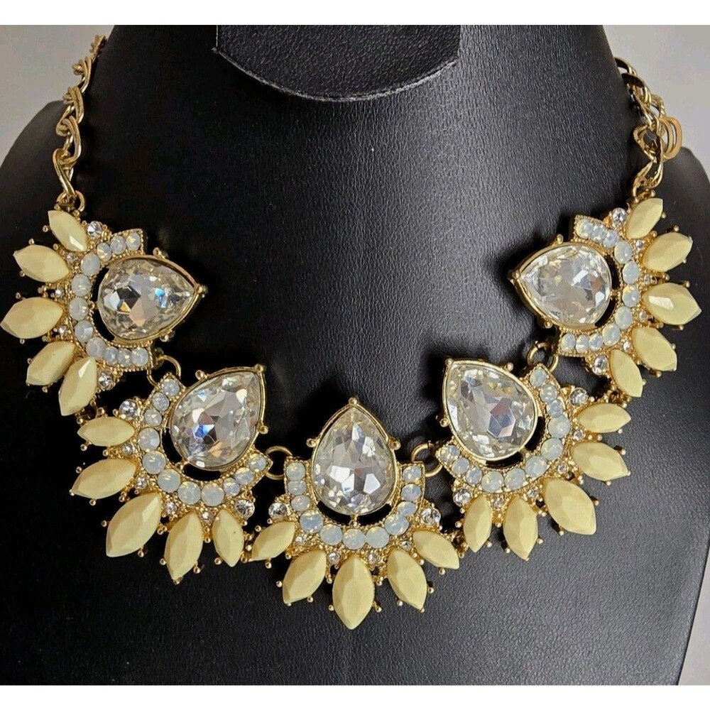 Statement Necklace Bib Necklace Cream Floral Flower Rhinestone Gold Tone #1031